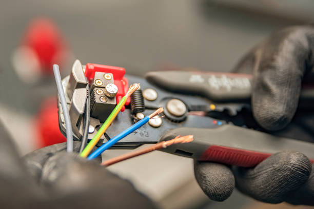 Best Electrical Contractors for Businesses  in Malverne, NY